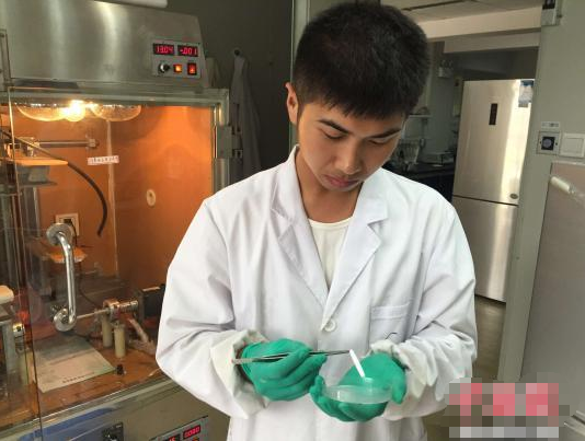 湖南一高校研发生物3D打印机 可制造多种人体